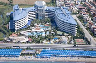 Crystal Admiral Resort Suites Kizilot
